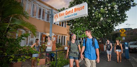 townsville backpacker accommodation.